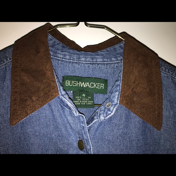 Long sleeved button up denim shirt with faux suede collar, small - Picture 4 of 5